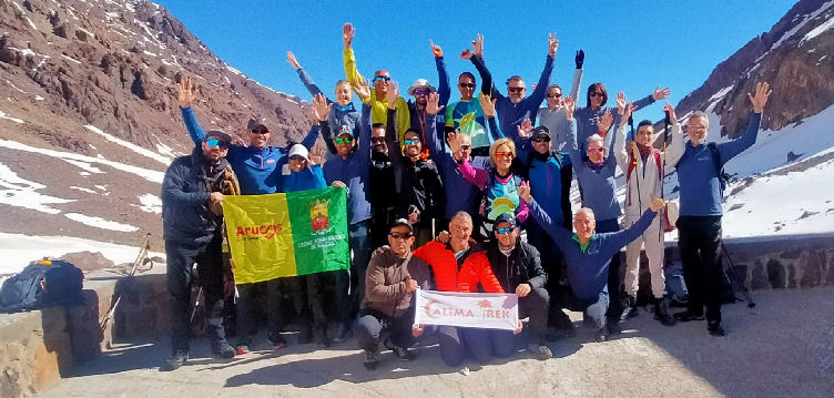 
												Imagen de Arucas en la Senda conquista la cima...