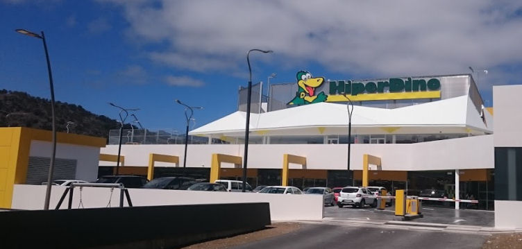 El Ayuntamiento de Arucas y la Sociedad Municipal para el Desarrollo de Arucas firman la cesión de las fincas resultantes del convenio establecido con Dinosol Supermercados S.L.