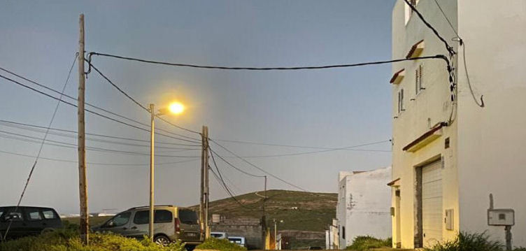 El Ayuntamiento de Arucas coloca nueva luminaria fotovoltaica en cuatro barrios del municipio