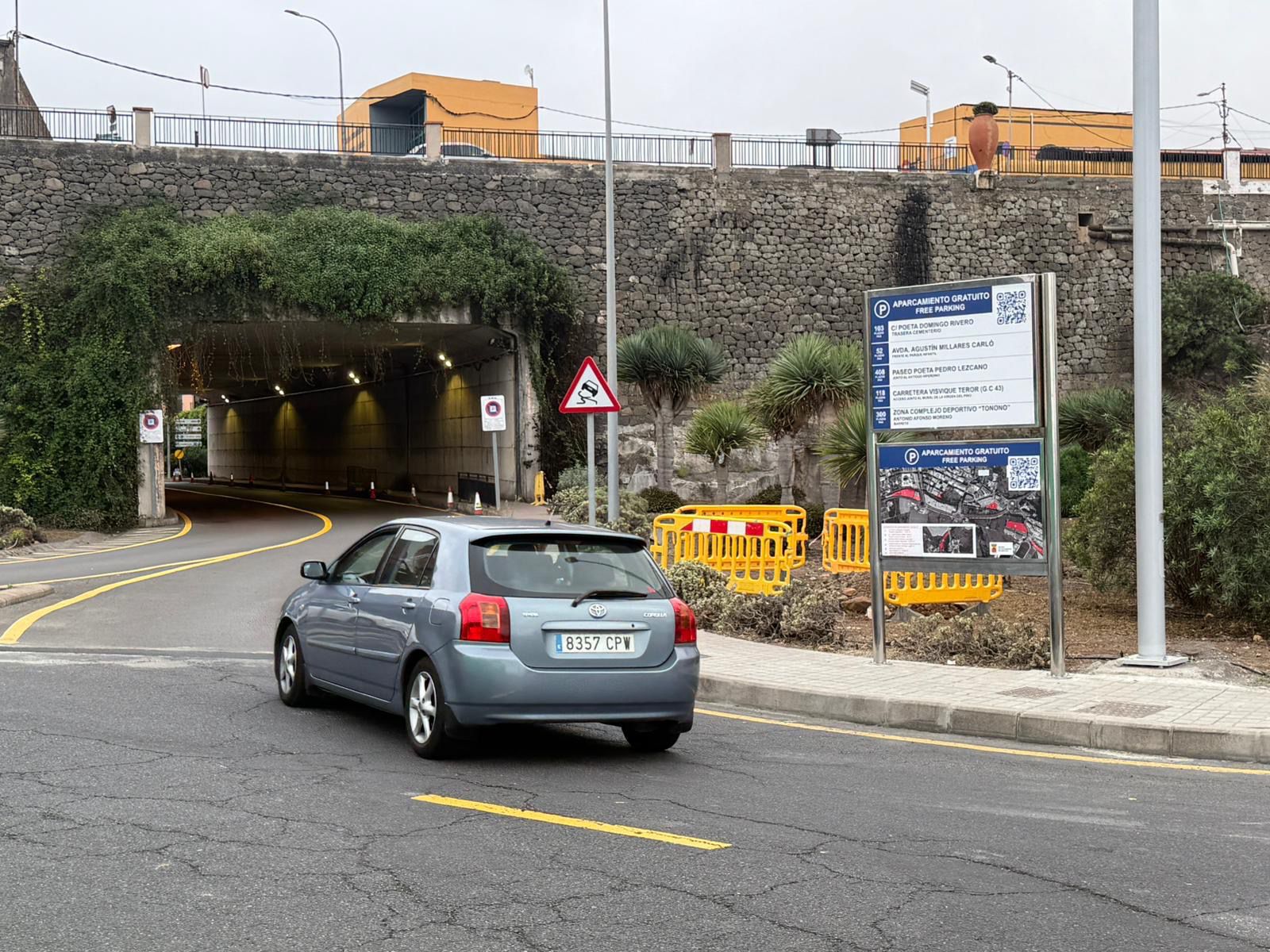 Imagen de El Ayuntamiento de Arucas instala seis nuevos directorios informativos para señalizar las zonas de aparcamiento gratuito 5